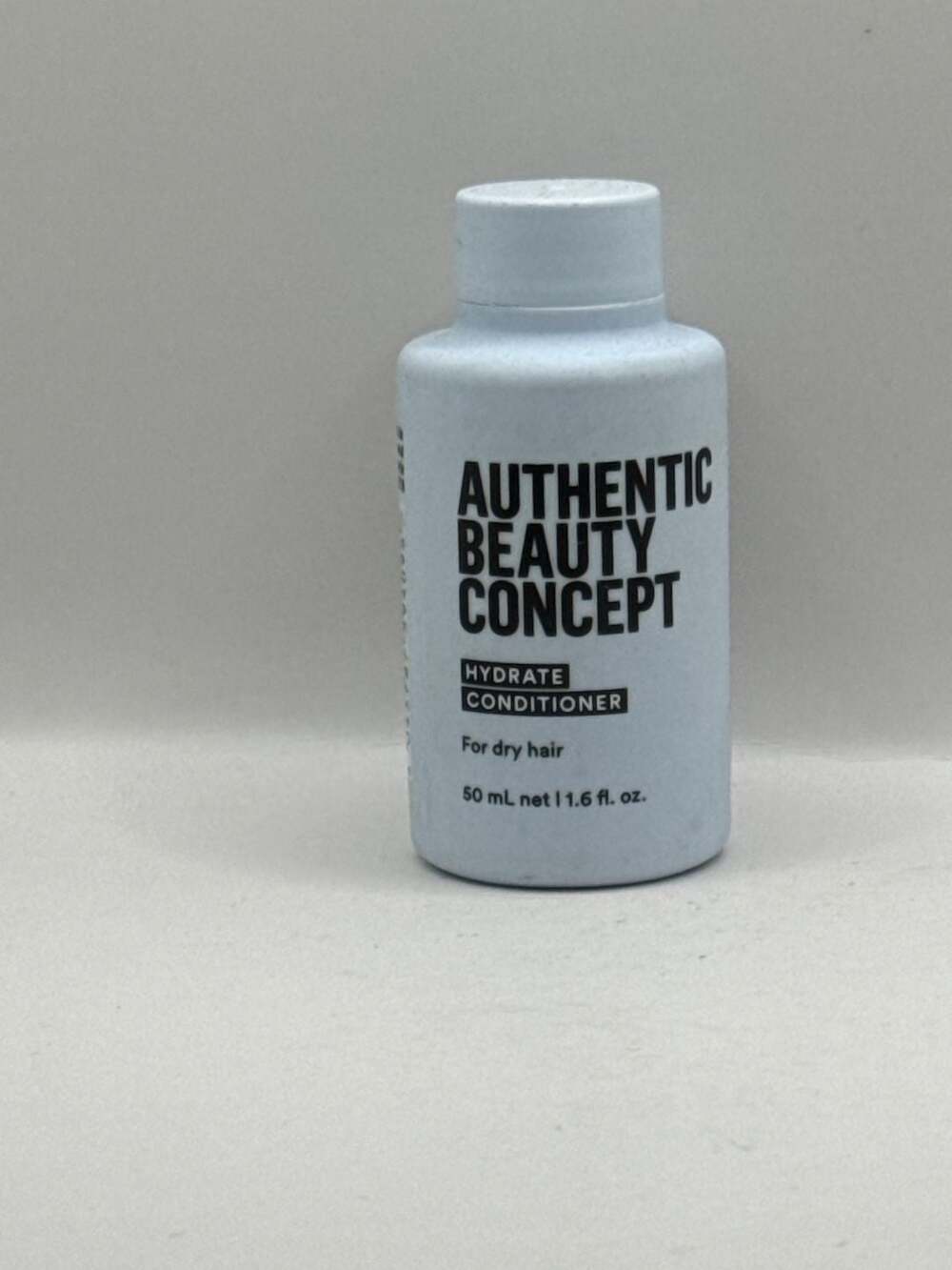 Authentic Beauty Concept Hydrate Conditioner Size 1.6 fl. oz.